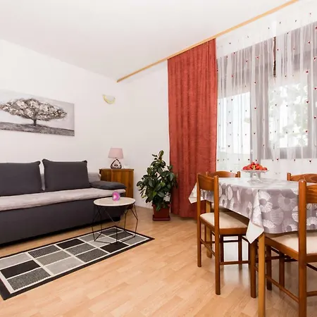 Mila Apartament *